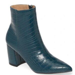 Steve Madden Nadalie Pointed Toe Bootie In  Turquoise Croco Size 7.
